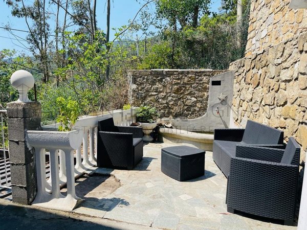 casa indipendente in vendita a Dolceacqua