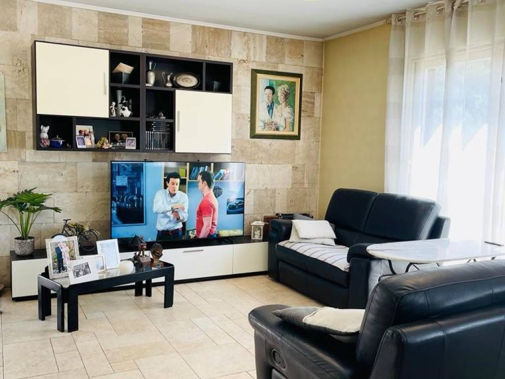 casa indipendente in vendita a Dolceacqua