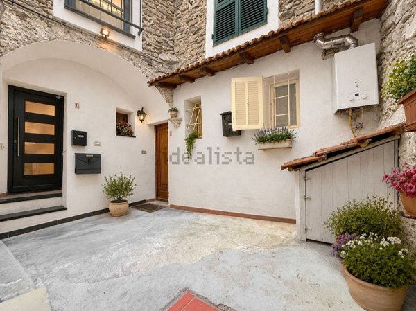 appartamento in vendita a Dolceacqua