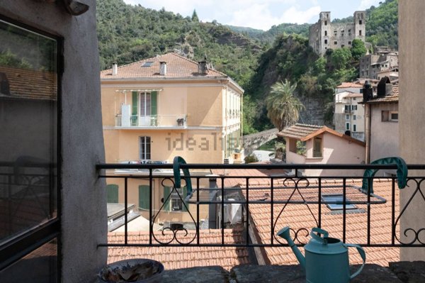 appartamento in vendita a Dolceacqua