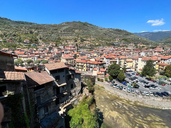 appartamento in vendita a Dolceacqua