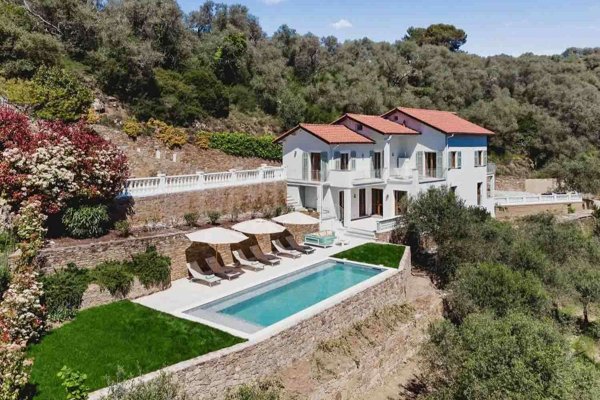 casa indipendente in vendita a Dolceacqua