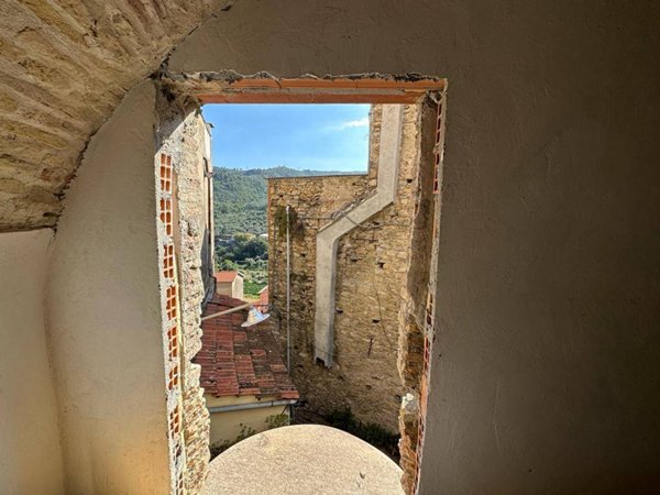 appartamento in vendita a Dolcedo in zona Isolalunga