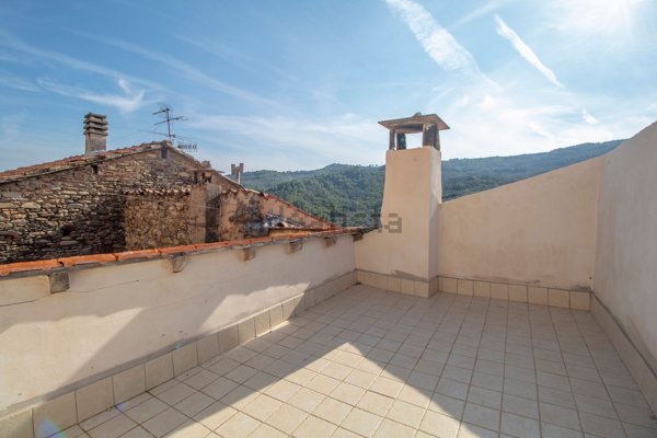 appartamento in vendita a Dolcedo in zona Isolalunga
