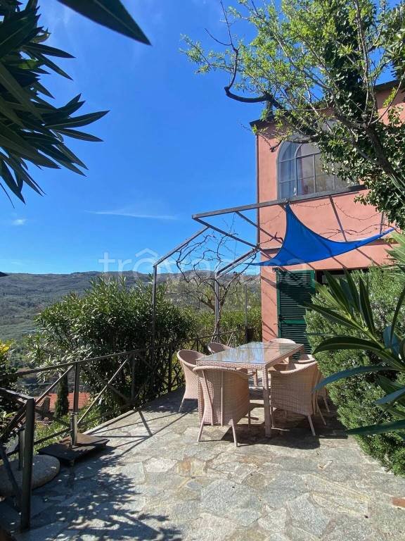 casa indipendente in vendita a Dolcedo in zona Isolalunga