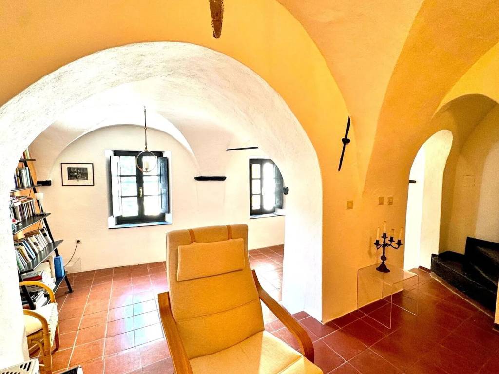 casa indipendente in vendita a Dolcedo in zona Ripalta