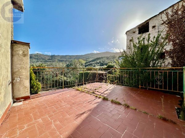 appartamento in vendita a Dolcedo in zona Costa Carnara