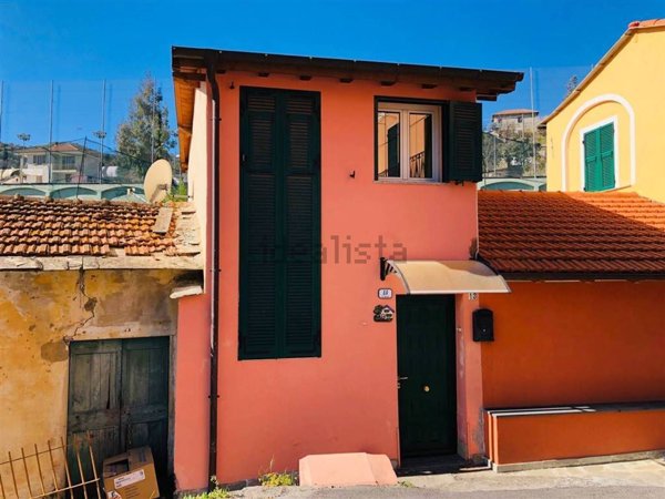 appartamento in vendita a Dolcedo