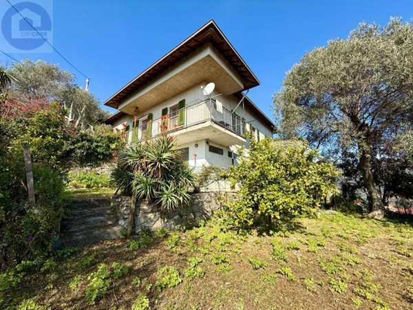 casa indipendente in vendita a Dolcedo