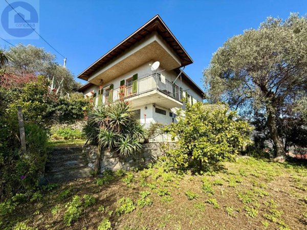 casa indipendente in vendita a Dolcedo