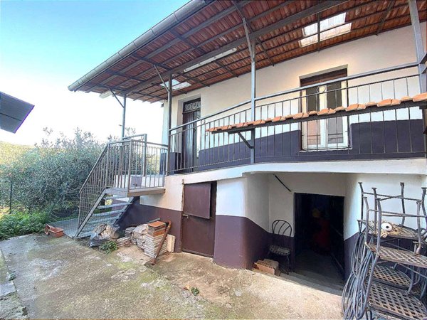 appartamento in vendita a Dolcedo in zona Costa Carnara
