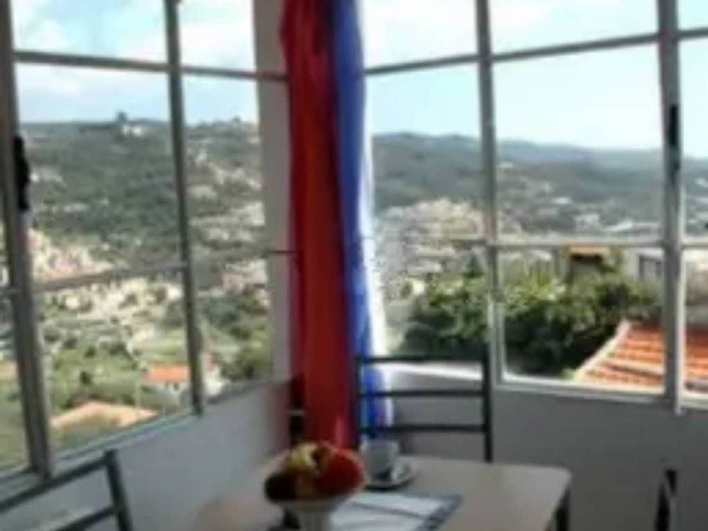 appartamento in vendita a Dolcedo in zona Costa Carnara