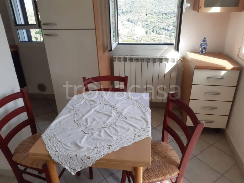 appartamento in vendita a Dolcedo in zona Costa Carnara