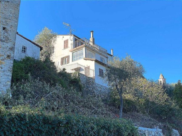 appartamento in vendita a Dolcedo