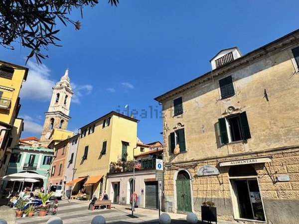 appartamento in vendita a Dolcedo
