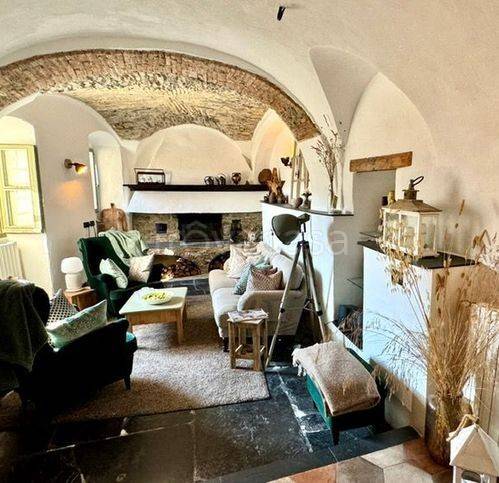 appartamento in vendita a Dolcedo in zona Isolalunga