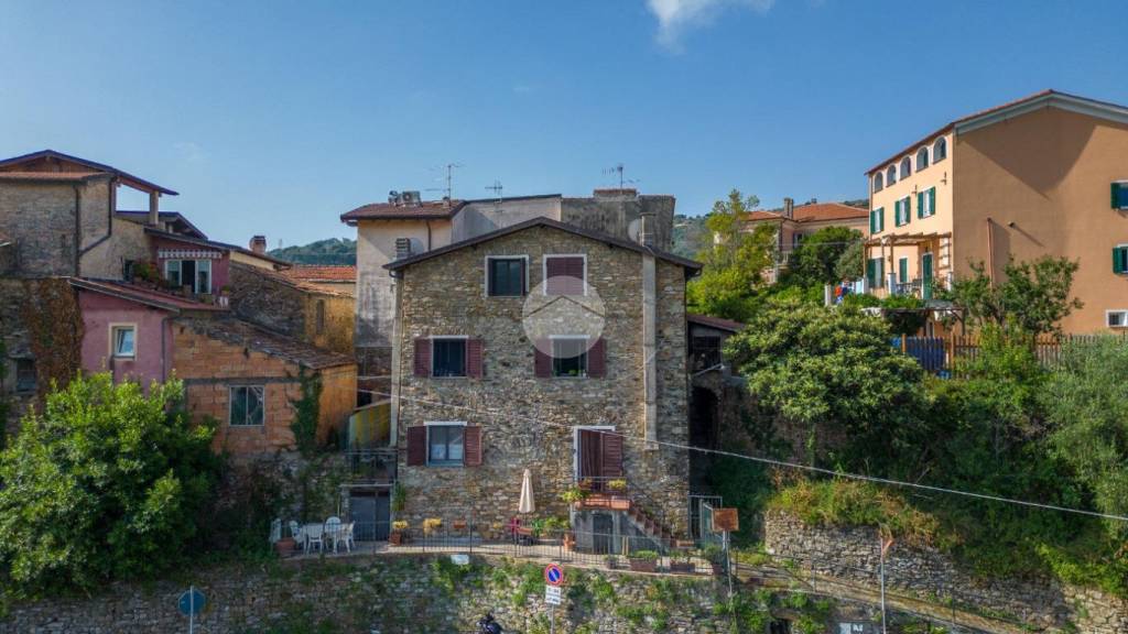 casa indipendente in vendita a Dolcedo in zona Costa Carnara