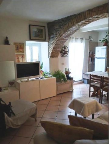 appartamento in vendita a Dolcedo