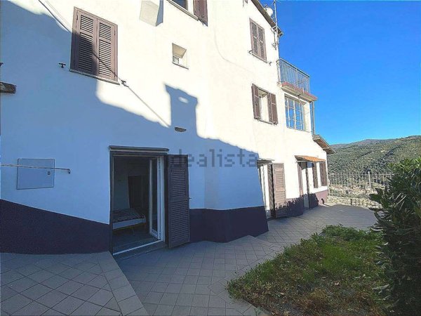 appartamento in vendita a Dolcedo