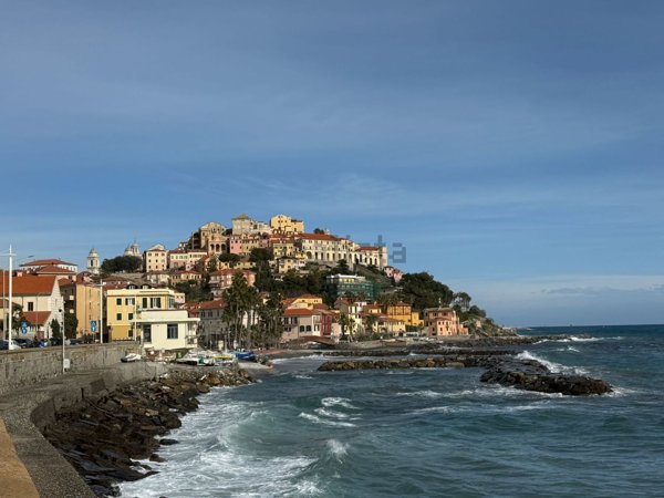 appartamento in vendita a Dolcedo in zona Costa Carnara