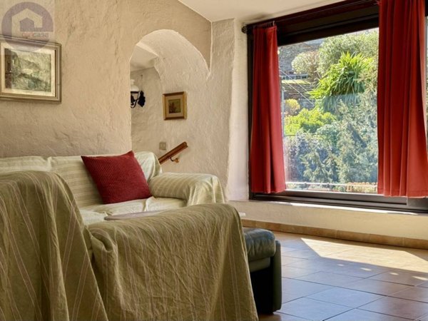 casa semindipendente in vendita a Dolcedo in zona Lecchiore