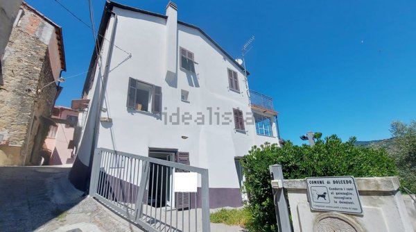 appartamento in vendita a Dolcedo in zona Costa Carnara
