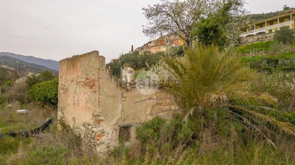 appartamento in vendita a Dolcedo in zona Isolalunga