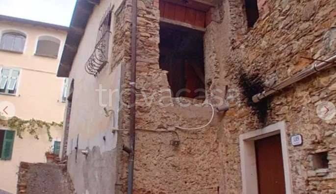 appartamento in vendita a Dolcedo in zona Costa Carnara