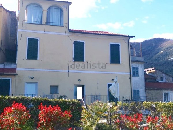 appartamento in vendita a Dolcedo in zona Castellazzo