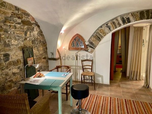 appartamento in vendita a Dolcedo in zona Isolalunga