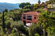 casa indipendente in vendita a Dolcedo