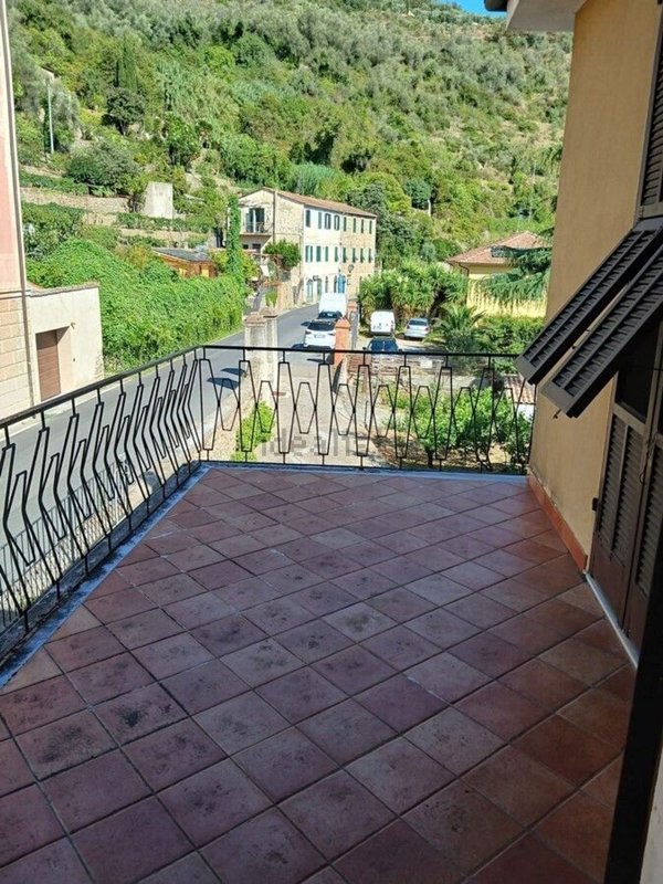 casa indipendente in vendita a Dolcedo in zona Ripalta