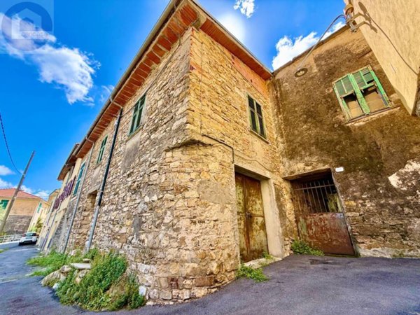 casa indipendente in vendita a Dolcedo in zona Costa Carnara