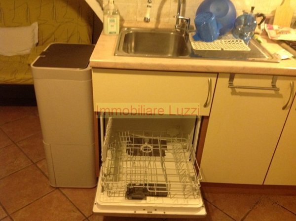appartamento in vendita ad Imperia in zona Poggi