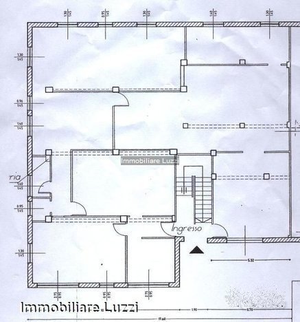 locale di sgombero in vendita ad Imperia