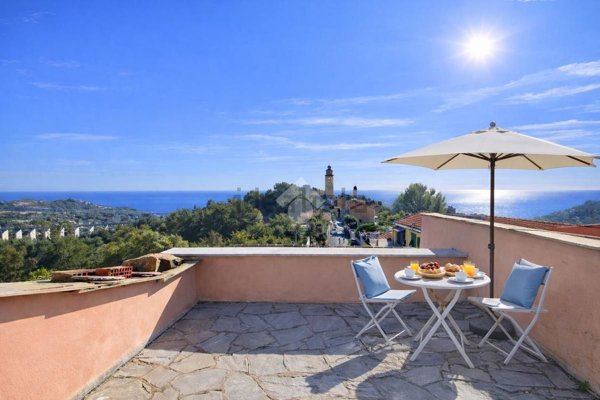 appartamento in vendita ad Imperia