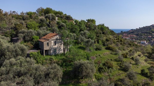 appartamento in vendita ad Imperia