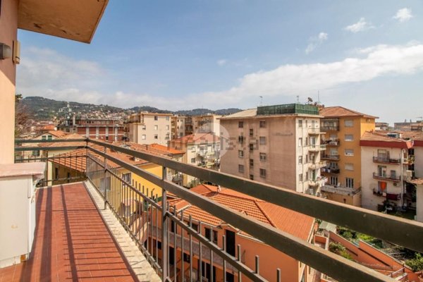 appartamento in vendita ad Imperia