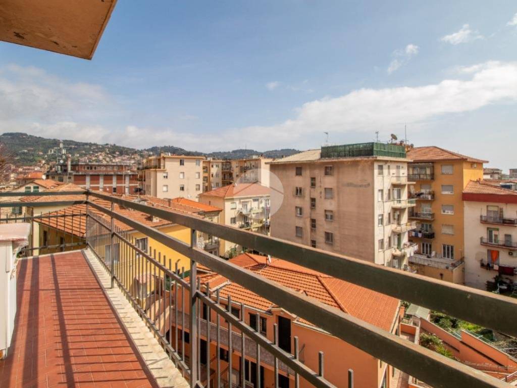 appartamento in vendita ad Imperia