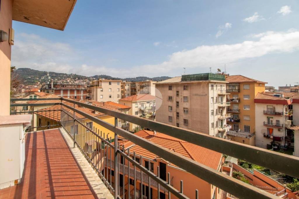 appartamento in vendita ad Imperia