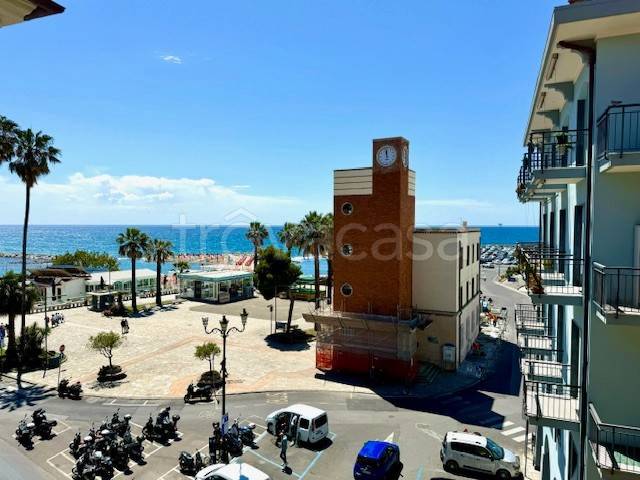 appartamento in vendita ad Imperia in zona Oneglia