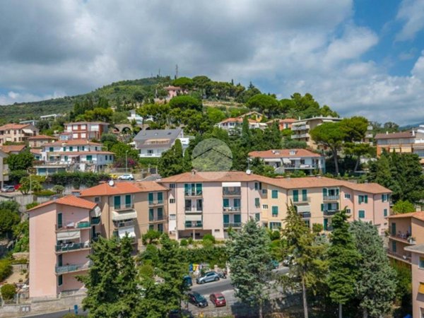 appartamento in vendita ad Imperia