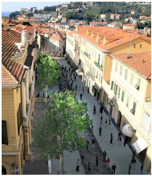 appartamento in vendita ad Imperia in zona Porto Maurizio