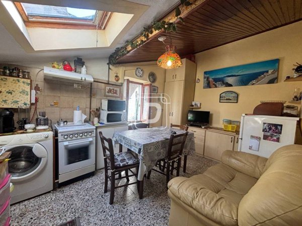 appartamento in vendita ad Imperia in zona Porto Maurizio