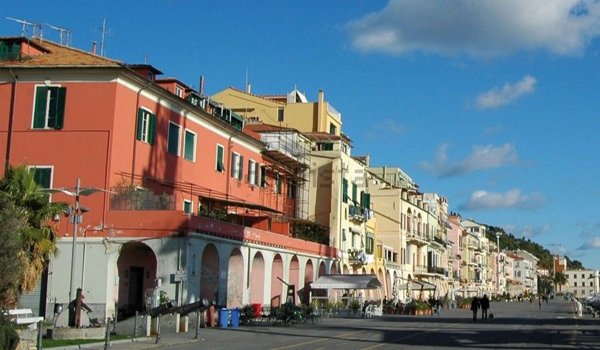 appartamento in vendita ad Imperia in zona Oneglia