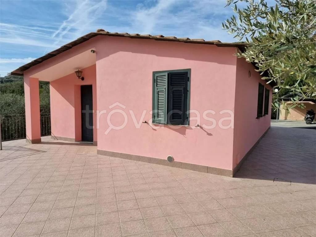 appartamento in vendita ad Imperia in zona Oneglia