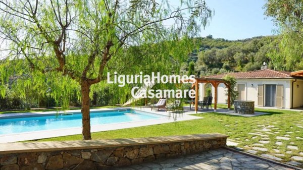 casa indipendente in vendita ad Imperia in zona Torrazza / Clavi