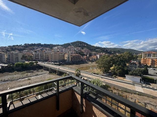 appartamento in vendita ad Imperia in zona Oneglia