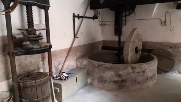 casa indipendente in vendita ad Imperia in zona Porto Maurizio