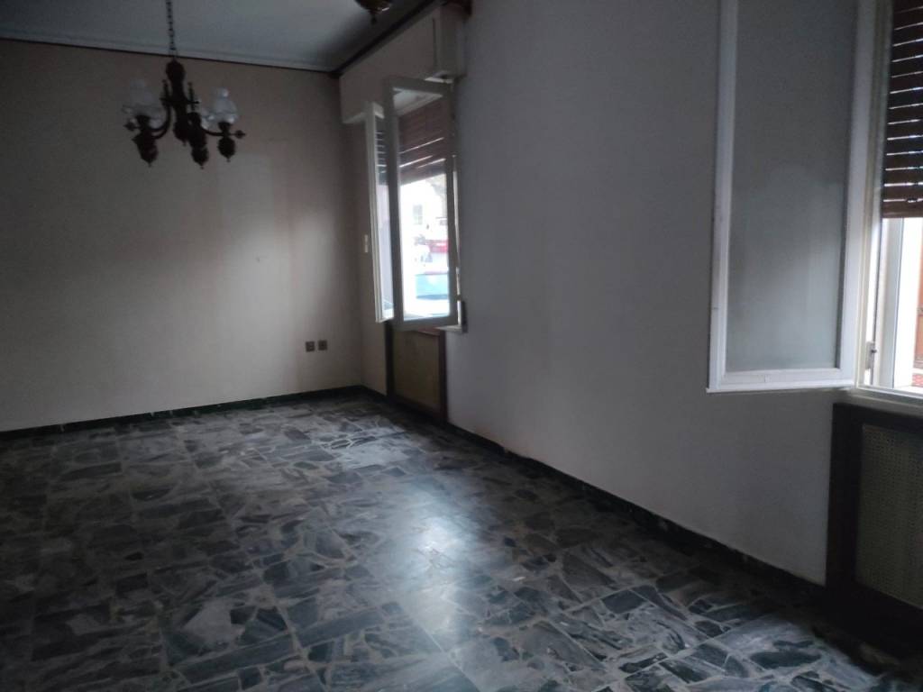 appartamento in vendita ad Imperia in zona Oneglia